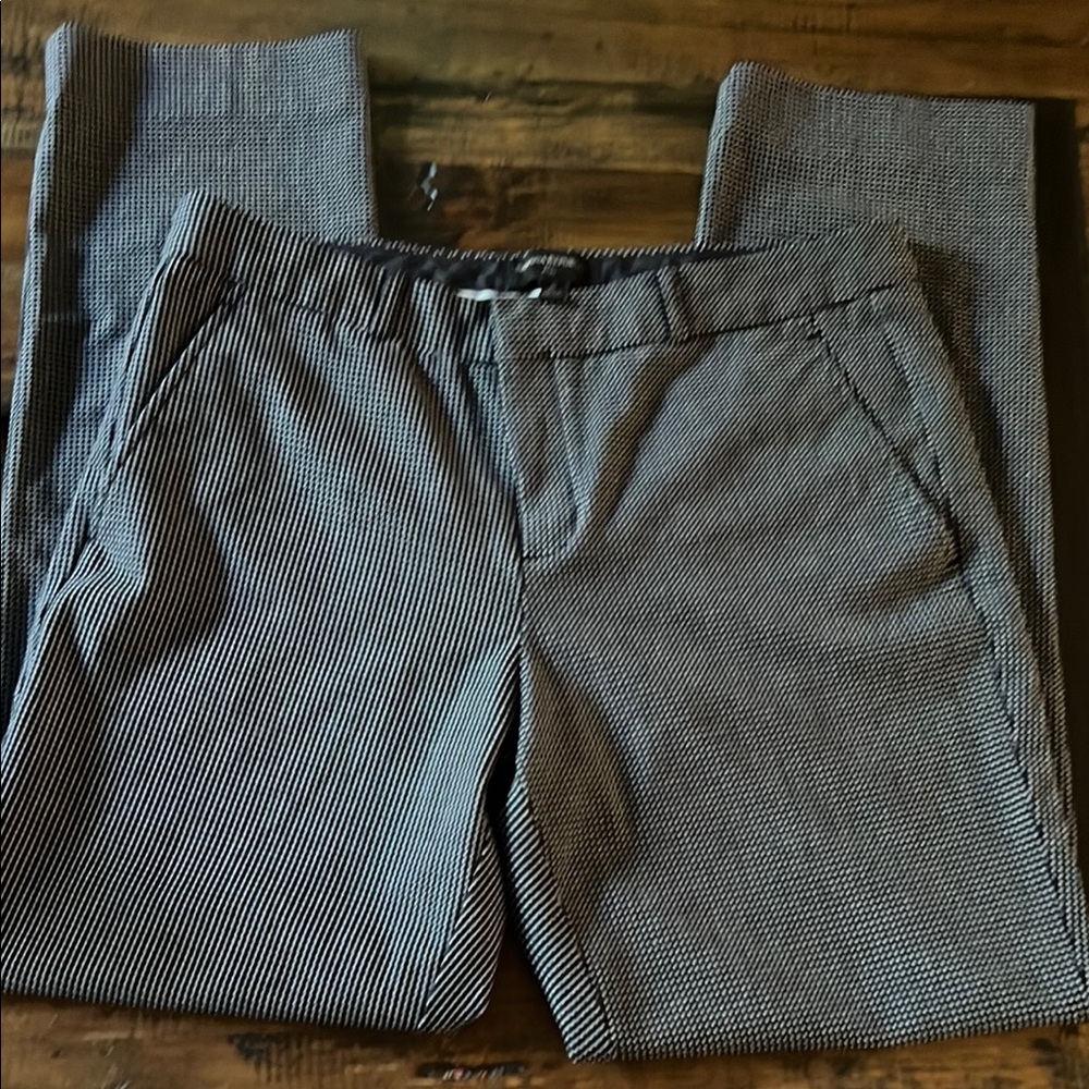 Banana Republic Black and White Chinos Classic Style